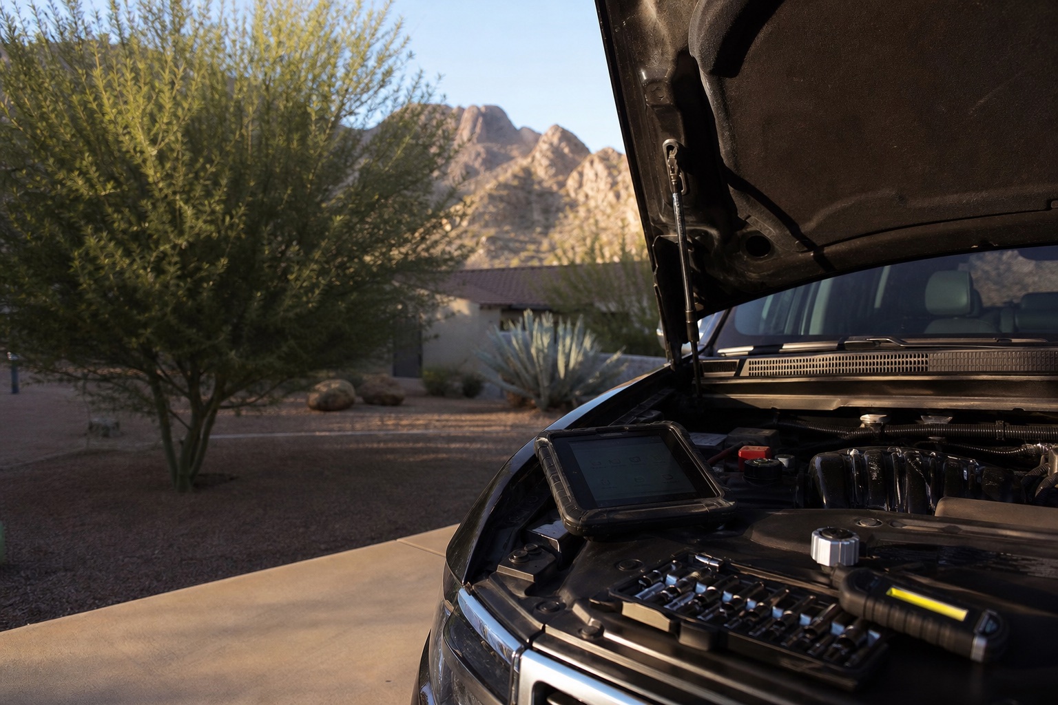 Tempe mobile mechanic during a service visit