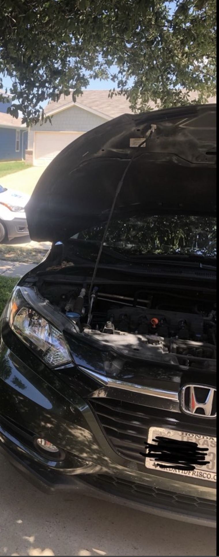 Tempe mobile mechanic during a service visit